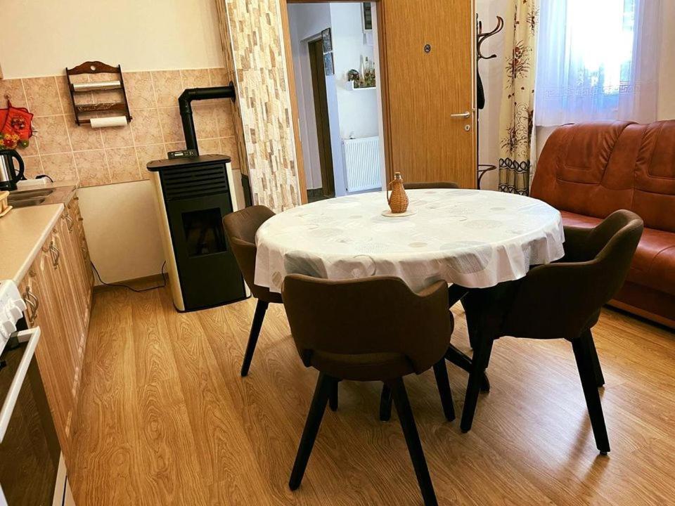 Turul -Kuca Za Odmor- Leilighet Korod Eksteriør bilde